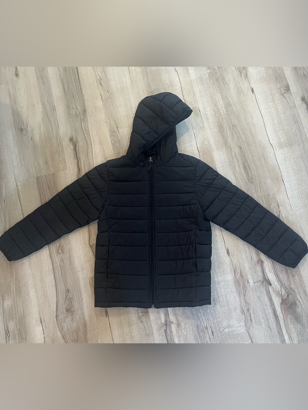 Amazon Essentials Kids Black Hooded Puffer Coat